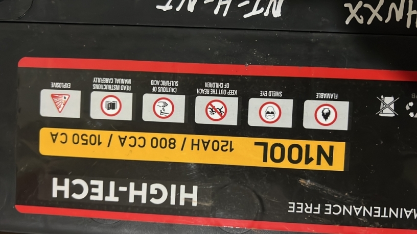bateria-12-voltios-120amp-big-0