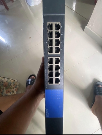 vendo-2-swicht-gbit-16port-y-24port-big-0