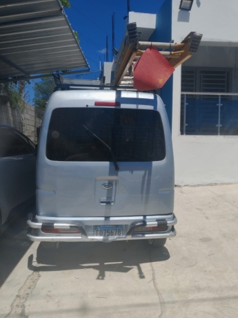 daihatsu-hijet-2011-big-2