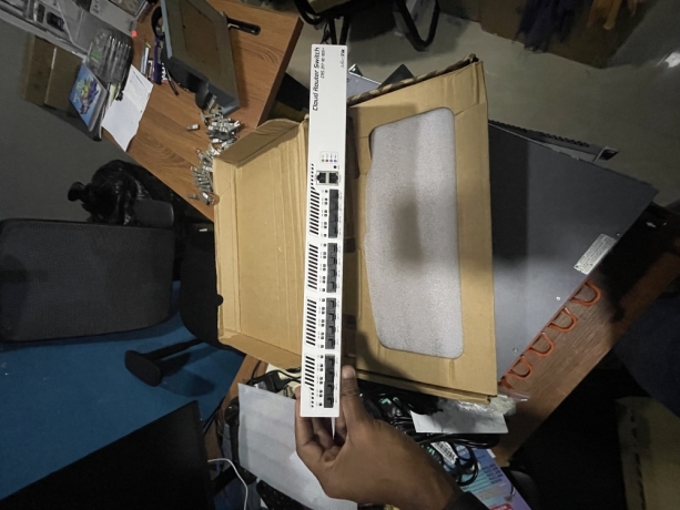 mikrotik-switch-crs317-1g-16srm-big-3