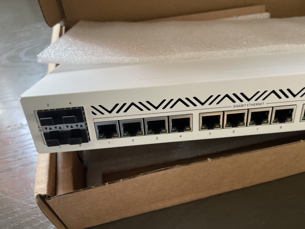 mikrotik-ccr-2116-12g-4s-big-0