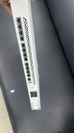 mikrotik-ccr-1016-con-12-puertos-gigabit-big-1
