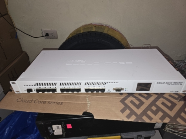 mikrotik-ccr-1016-12s-1srm-big-0