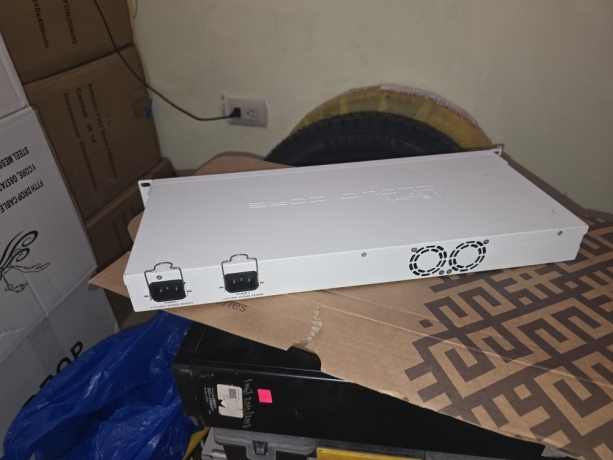 mikrotik-ccr-1016-12s-1srm-big-1
