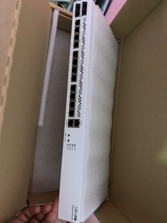 mikrotik-ccr2116-12g-4s-big-0