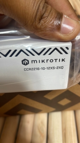 mikrotik-ccr2216-big-0
