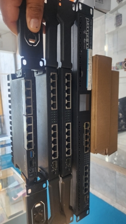 mikrotik-4011-5009-3011-big-1