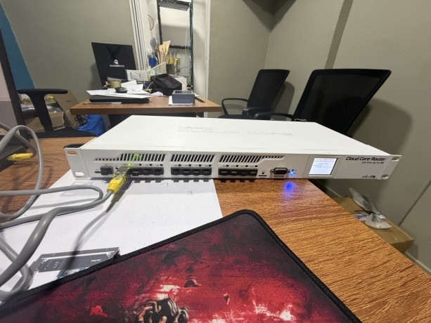 mikrotik-ccr1016-12s-1s-big-0