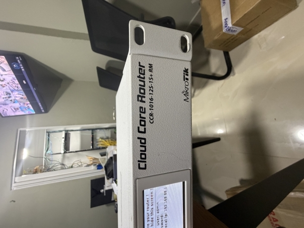 mikrotik-ccr1016-12s-1s-big-1