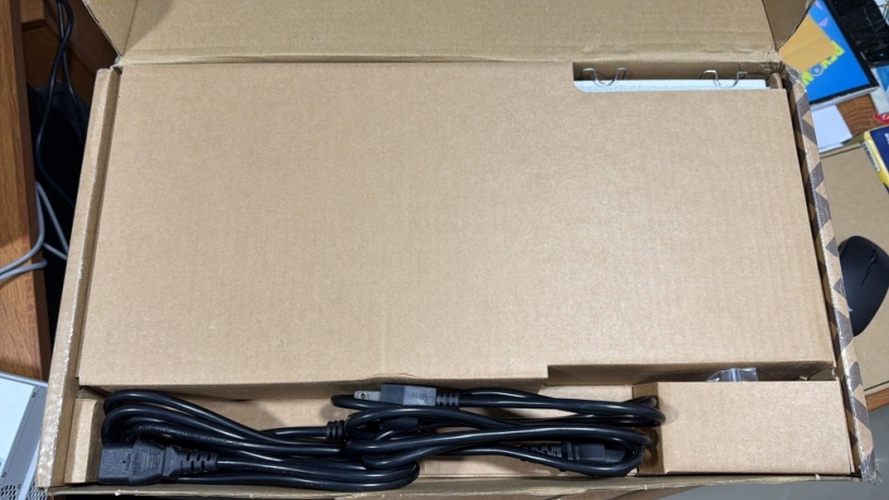 mikrotik-switch-crs326-24s2qrm-big-2
