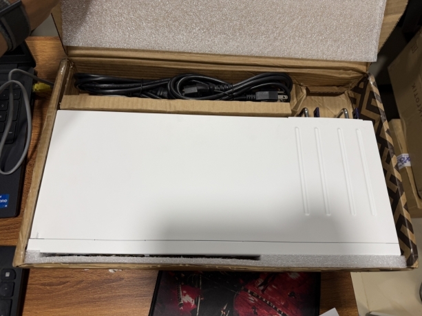 mikrotik-ccr2004-16g-2s-big-2