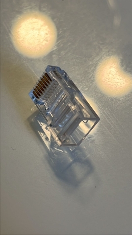 conector-rj45-para-cable-de-red-utp-big-0