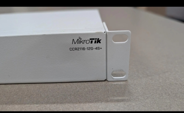 mikrotik-ccr2116-big-1