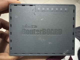 mikrotik-rb760gs-pequeno-gigante