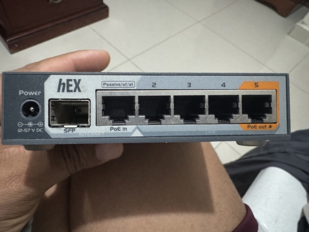 mikrotik-rb760gs-pequeno-gigante-big-1