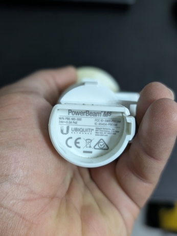 ubiquiti-powerbeam-300-big-1